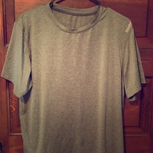 Men’s Reebok size medium T-shirt
